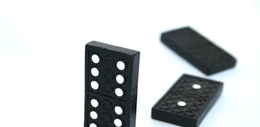 Dominos