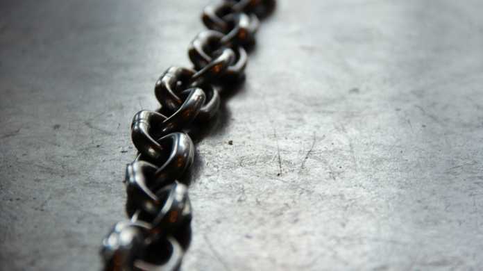 chain-690088_1280