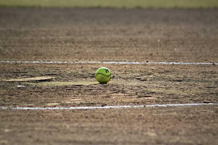 softball-348659_1280