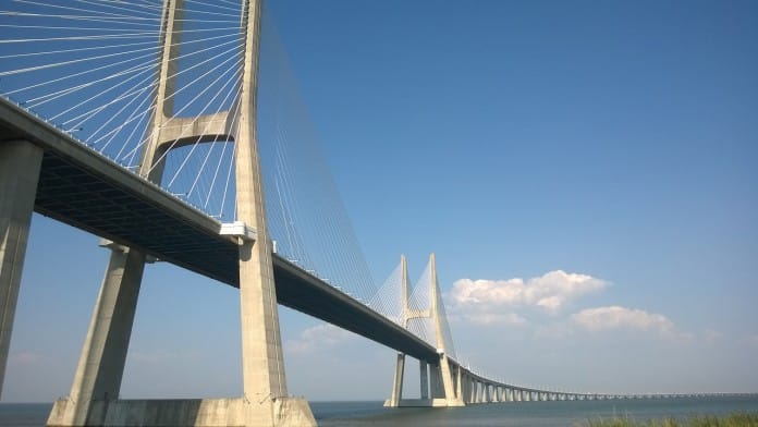 vasco-da-gama-bridge-992721_1280