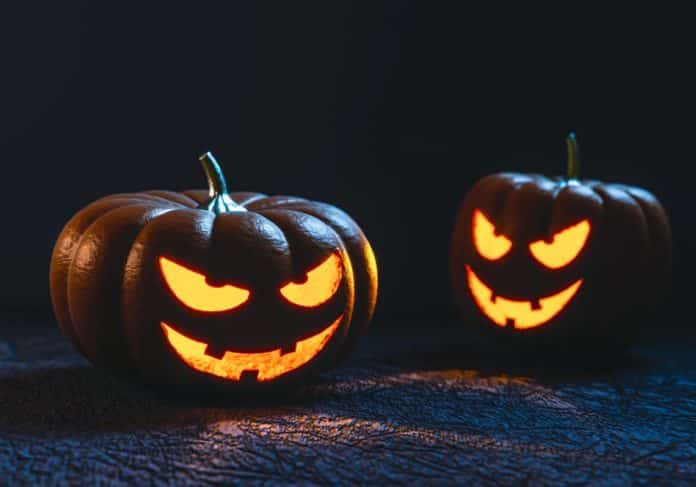 halloween-pumpkin-carving-face