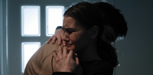 Umgang mit trauernden Kindern in der Jugendarbeit: Ein Ratgeber für Jugendleiter*innen