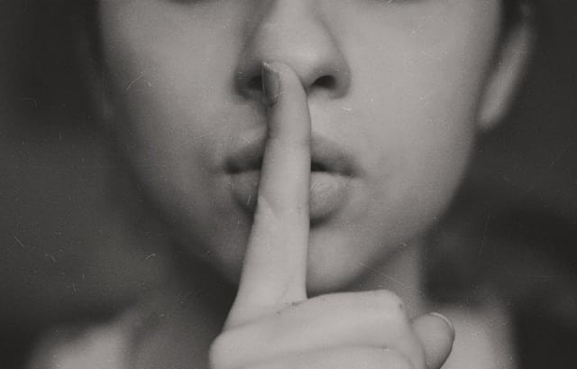 Spielidee: Silence!