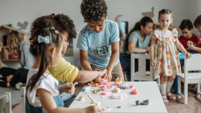 22 Aktions- und Programm-Ideen für Hausfreizeiten mit Kindern und Jugendlichen